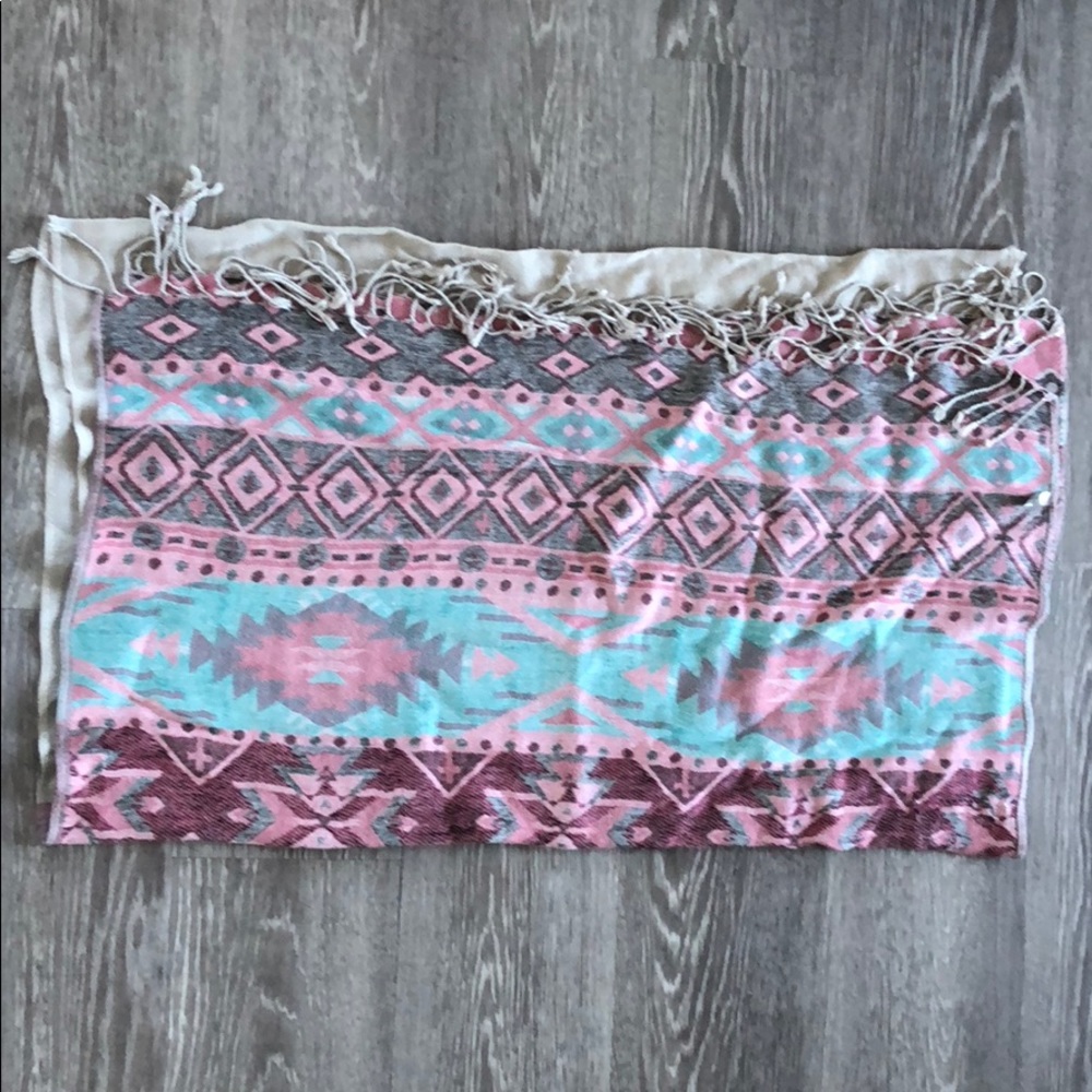 Beautiful scarf!